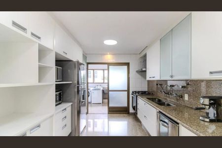 Apartamento à venda com 303m², 3 quartos e 4 vagasFoto 16