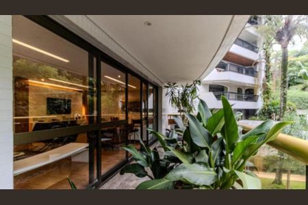 Apartamento à venda com 303m², 3 quartos e 4 vagasFoto 03