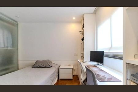 Apartamento à venda com 303m², 3 quartos e 4 vagasFoto 34