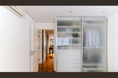 Apartamento à venda com 303m², 3 quartos e 4 vagasFoto 19