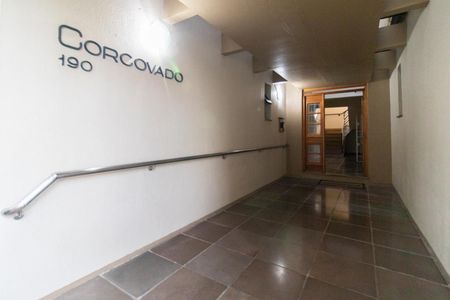 Apartamento para alugar com 65m², 2 quartos e sem vaga Apartamento para alugar com 65m², 2 quartos e sem vagaEntrada