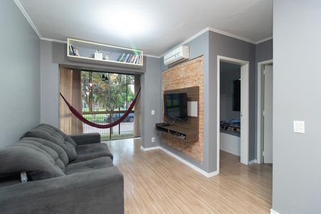 Sala de apartamento para alugar com 2 quartos, 65m² em Partenon, Porto Alegre