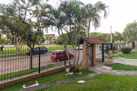 Vista da Sala de apartamento para alugar com 2 quartos, 65m² em Partenon, Porto Alegre