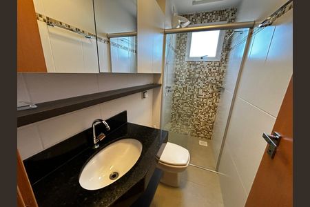 Apartamento para alugar com 3 quartos, 139m² em Santa Mônica, Uberlândia