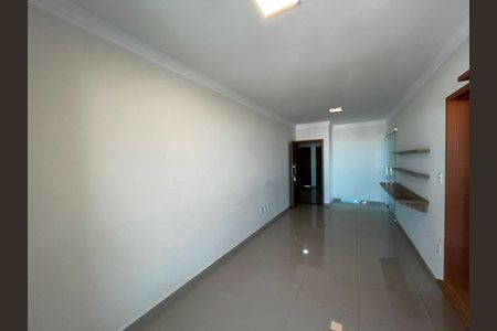 Sala de apartamento para alugar com 3 quartos, 139m² em Santa Mônica, Uberlândia