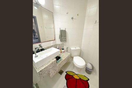 Casa de condomínio para alugar com 112m², 3 quartos e 2 vagasBanheiro da Suíte