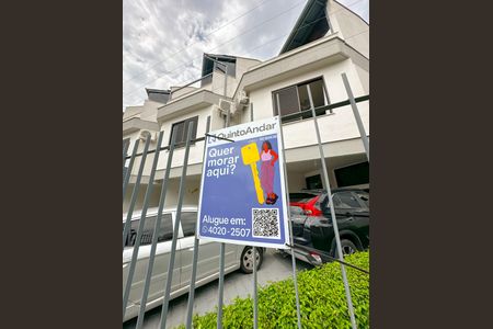 Casa de condomínio para alugar com 112m², 3 quartos e 2 vagasPlaquinha