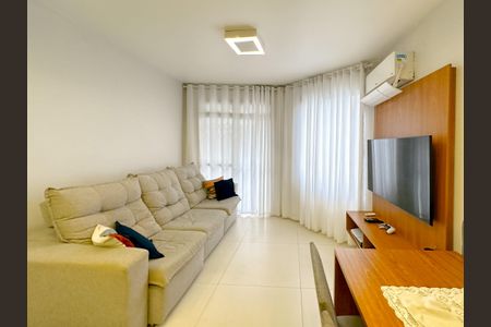 Casa de condomínio para alugar com 112m², 3 quartos e 2 vagasSala de TV