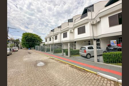 Casa de condomínio para alugar com 112m², 3 quartos e 2 vagasVista da Rua