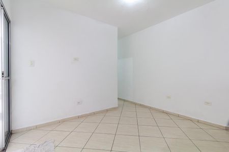 Casa para alugar com 47m², 2 quartos e sem vagaSala e cozinha