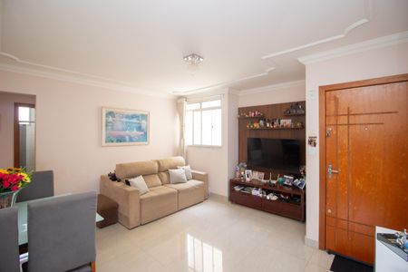 Sala de apartamento à venda com 3 quartos, 70m² em Parque Turistas, Contagem