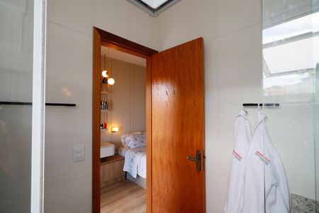 Casa à venda com 119m², 3 quartos e 2 vagasBanheiro da Suíte