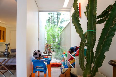 Apartamento à venda com 318m², 3 quartos e 3 vagas Apartamento à venda com 318m², 3 quartos e 3 vagasSala