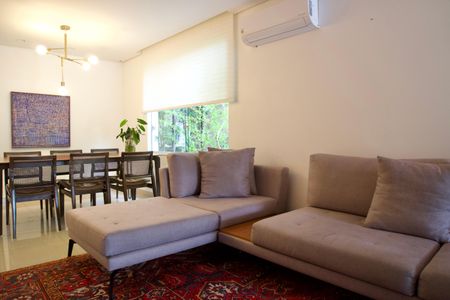 Apartamento à venda com 318m², 3 quartos e 3 vagas Apartamento à venda com 318m², 3 quartos e 3 vagasSala