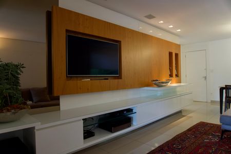 Apartamento à venda com 318m², 3 quartos e 3 vagas Apartamento à venda com 318m², 3 quartos e 3 vagasSala