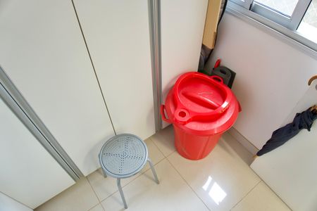 Apartamento à venda com 318m², 3 quartos e 3 vagas Apartamento à venda com 318m², 3 quartos e 3 vagasQuarto de Serviço