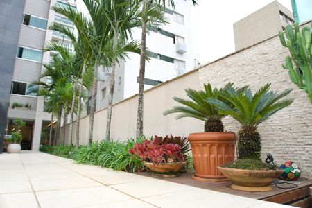 Apartamento à venda com 318m², 3 quartos e 3 vagas Apartamento à venda com 318m², 3 quartos e 3 vagasÁrea Privada