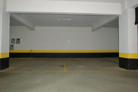 Apartamento à venda com 318m², 3 quartos e 3 vagas Apartamento à venda com 318m², 3 quartos e 3 vagasGaragem