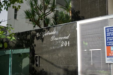 Apartamento à venda com 318m², 3 quartos e 3 vagas Apartamento à venda com 318m², 3 quartos e 3 vagasFachada do Prédio