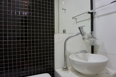 Apartamento à venda com 318m², 3 quartos e 3 vagas Apartamento à venda com 318m², 3 quartos e 3 vagasBanheiro de serviço