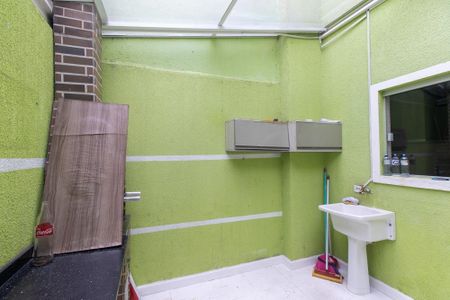 Casa para alugar com 76m², 2 quartos e 2 vagasÁrea de Serviço