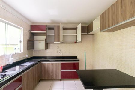 Casa para alugar com 76m², 2 quartos e 2 vagasCozinha