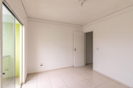 Casa para alugar com 76m², 2 quartos e 2 vagasQuarto 1