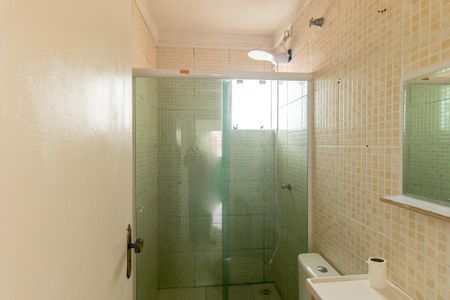 Casa para alugar com 76m², 2 quartos e 2 vagasBanheiro Social