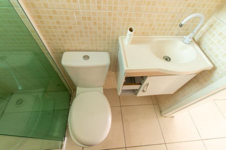 Casa para alugar com 76m², 2 quartos e 2 vagasBanheiro Social