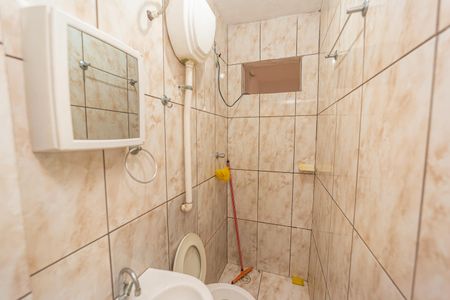 Banheiro de casa para alugar com 1 quarto, 40m² em Jardim Brasilia, São Paulo