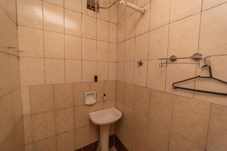 Banheiro de casa para alugar com 1 quarto, 60m² em Jardim Brasilia, São Paulo