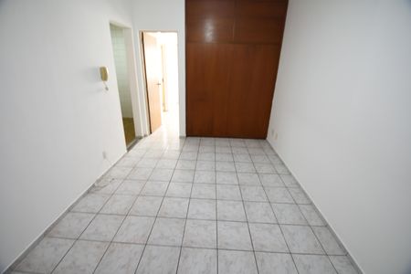 Sala de apartamento para alugar com 1 quarto, 40m² em Cambuí, Campinas