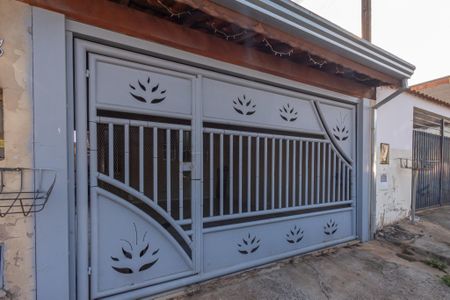 Casa para alugar com 125m², 2 quartos e 2 vagasFachada 