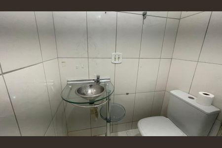 Banheiro de apartamento para alugar com 1 quarto, 50m² em Portuguesa, Rio de Janeiro