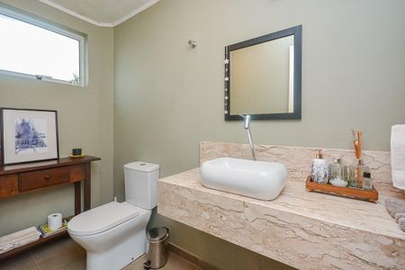 Casa à venda com 202m², 4 quartos e 1 vaga Casa à venda com 202m², 4 quartos e 1 vagaLavabo