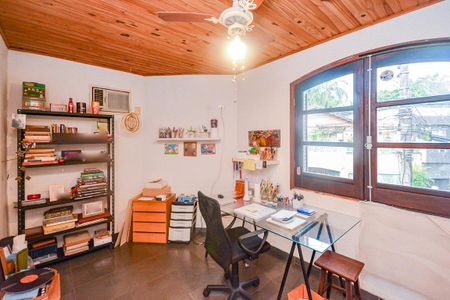 Casa à venda com 202m², 4 quartos e 1 vaga Casa à venda com 202m², 4 quartos e 1 vagaQuarto 4