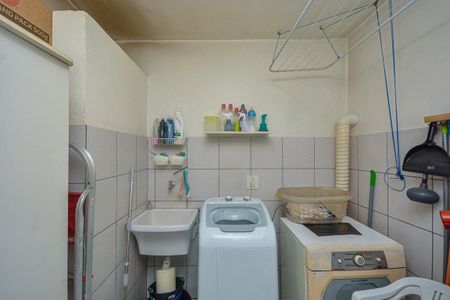 Casa à venda com 202m², 4 quartos e 1 vaga Casa à venda com 202m², 4 quartos e 1 vagaÁrea de Serviço