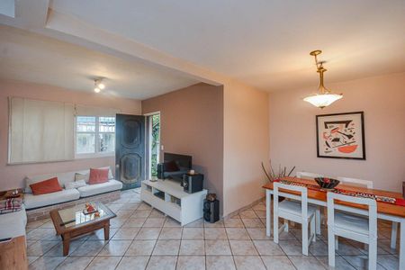 Casa à venda com 202m², 4 quartos e 1 vaga Casa à venda com 202m², 4 quartos e 1 vagaSala