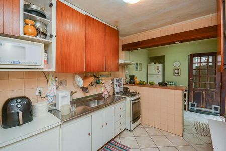 Casa à venda com 202m², 4 quartos e 1 vaga Casa à venda com 202m², 4 quartos e 1 vagaCozinha