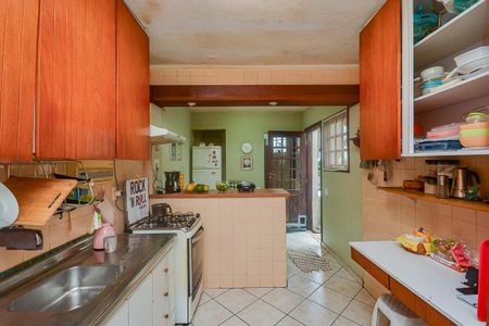 Casa à venda com 202m², 4 quartos e 1 vaga Casa à venda com 202m², 4 quartos e 1 vagaCozinha