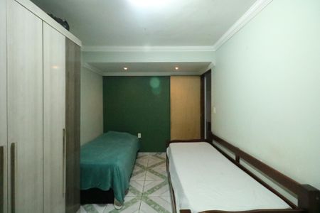 Casa à venda com 48m², 4 quartos e 1 vaga Casa à venda com 48m², 4 quartos e 1 vagaQuarto 3