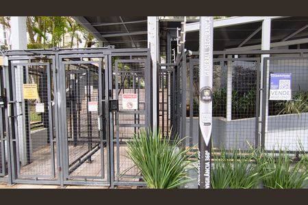 Apartamento à venda com 66m², 3 quartos e 2 vagasFachada + Plaquinha