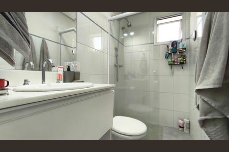 Apartamento à venda com 66m², 3 quartos e 2 vagasBanheiro da Suíte