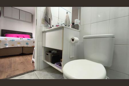 Apartamento à venda com 66m², 3 quartos e 2 vagasBanheiro da Suíte