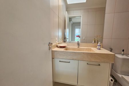 Apartamento para alugar com 271m², 5 quartos e 4 vagasbanheiro da suíte 1