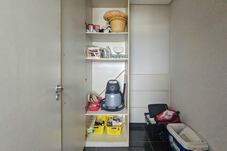 Apartamento para alugar com 271m², 5 quartos e 4 vagasÁrea de serviço 