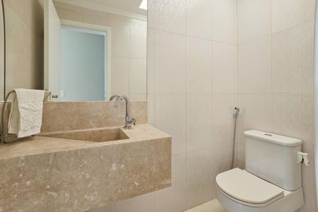 Apartamento para alugar com 271m², 5 quartos e 4 vagaslavabo