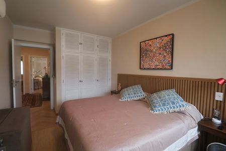 Apartamento para alugar com 144m², 3 quartos e 1 vagaQuarto