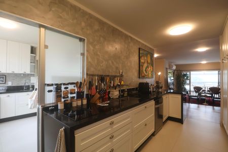 Apartamento para alugar com 144m², 3 quartos e 1 vagaCozinha