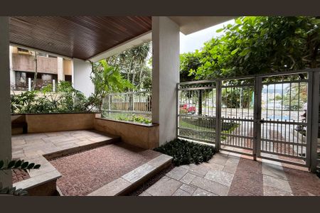 Apartamento para alugar com 144m², 3 quartos e 1 vagaFachada